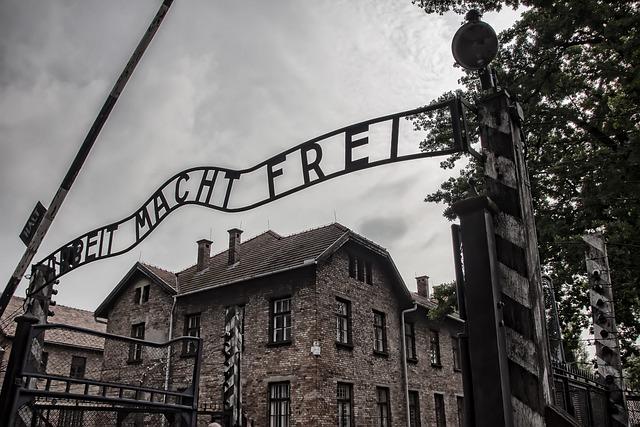 Auschwitz I, Iluminación, Polonia
